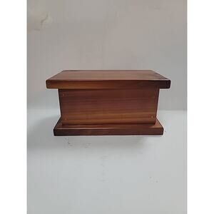 VINTAGE HAND CRAFTED HINDGED LID WOODEN CEDAR BOX 8x5x4.5 Stash Trinket HIDEAWAY